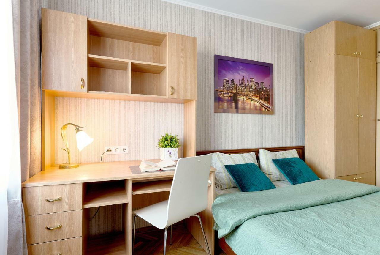 L3-82 Main Street- Modern New Three 3 Separate 3Bedrooms 100 M2 - Central Location, Metro Palace Of Sports - Gulliver Mall, Arena City Kiev Extérieur photo