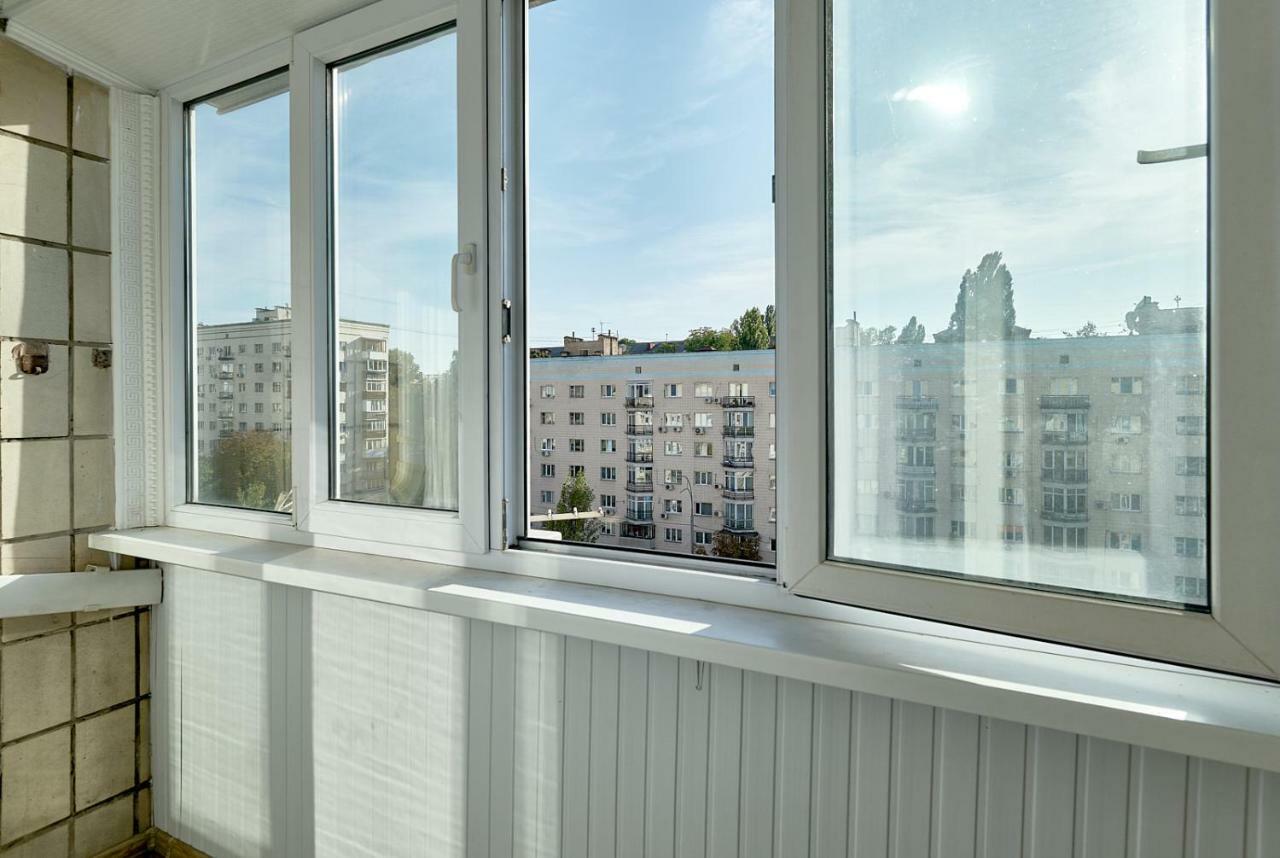 L3-82 Main Street- Modern New Three 3 Separate 3Bedrooms 100 M2 - Central Location, Metro Palace Of Sports - Gulliver Mall, Arena City Kiev Extérieur photo